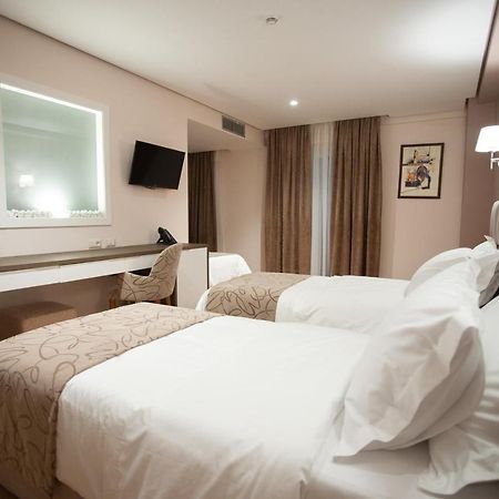 Agsel Hotel & Spa 티라나 외부 사진