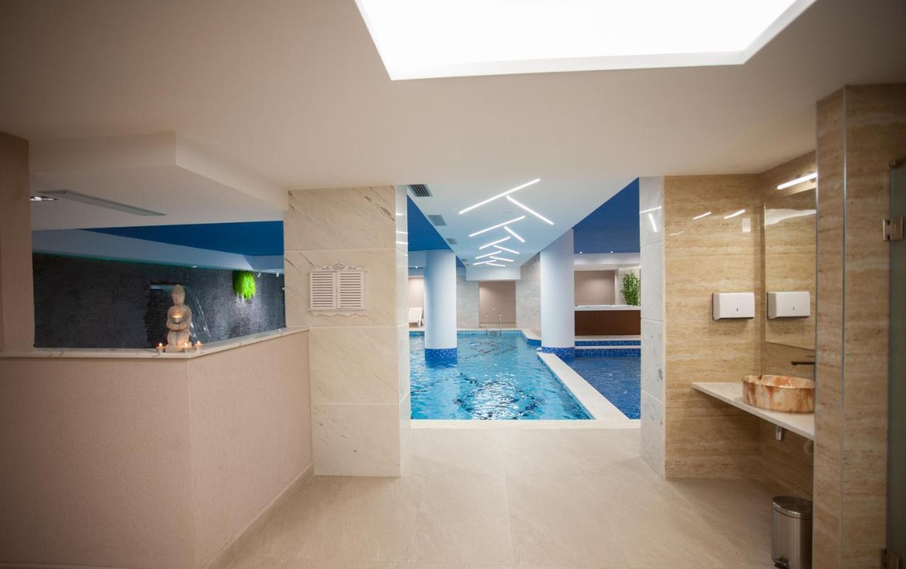 Agsel Hotel & Spa 티라나 외부 사진