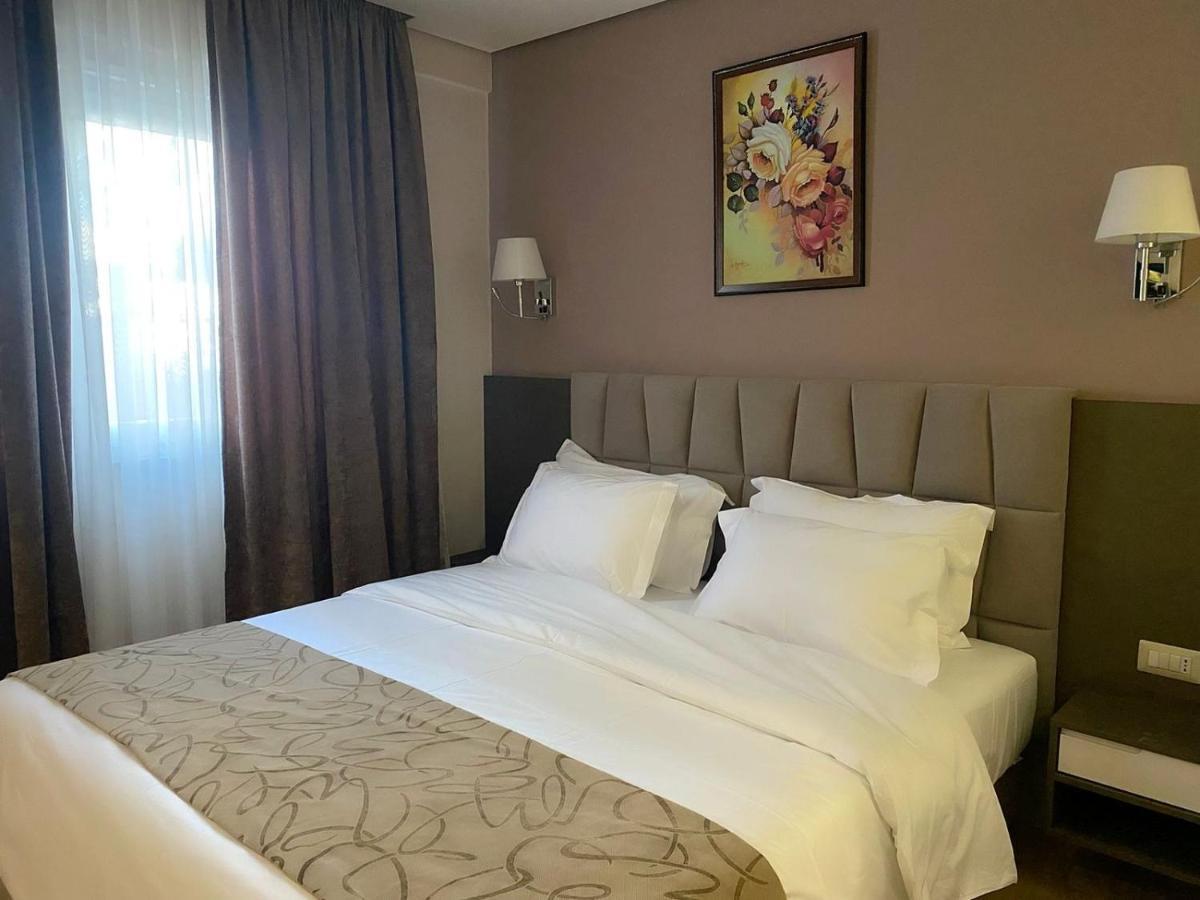 Agsel Hotel & Spa 티라나 외부 사진